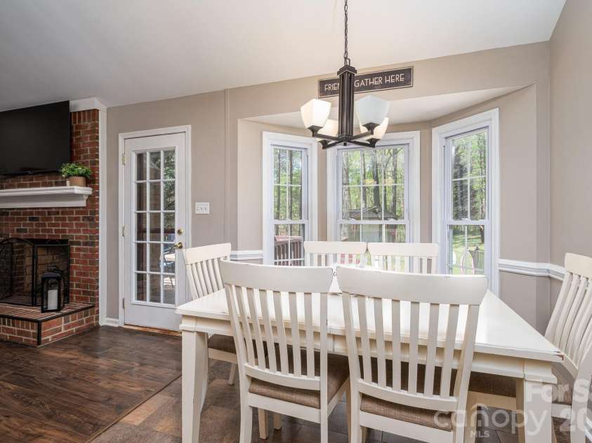 335 Cape Breton Trail, Gastonia, NC 28056.  MLS# CAR4366338, YatesRealty ID 50769. 