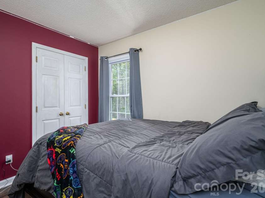 335 Cape Breton Trail, Gastonia, NC 28056.  MLS# CAR4366338, YatesRealty ID 50769. 