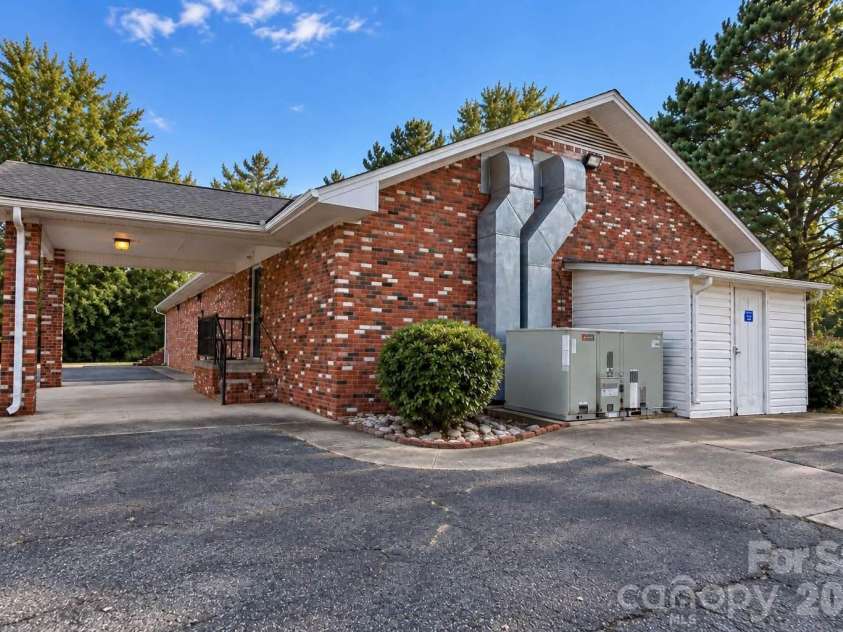 717 Celsey Road, Chester, SC 29706.  MLS# CAR4424358, YatesRealty ID 50770. Side of the building
