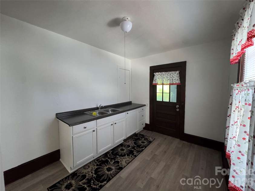 44 Ellis Street, Marion, NC 28752.  MLS# CAR4407469, YatesRealty ID 50772. Kitchen