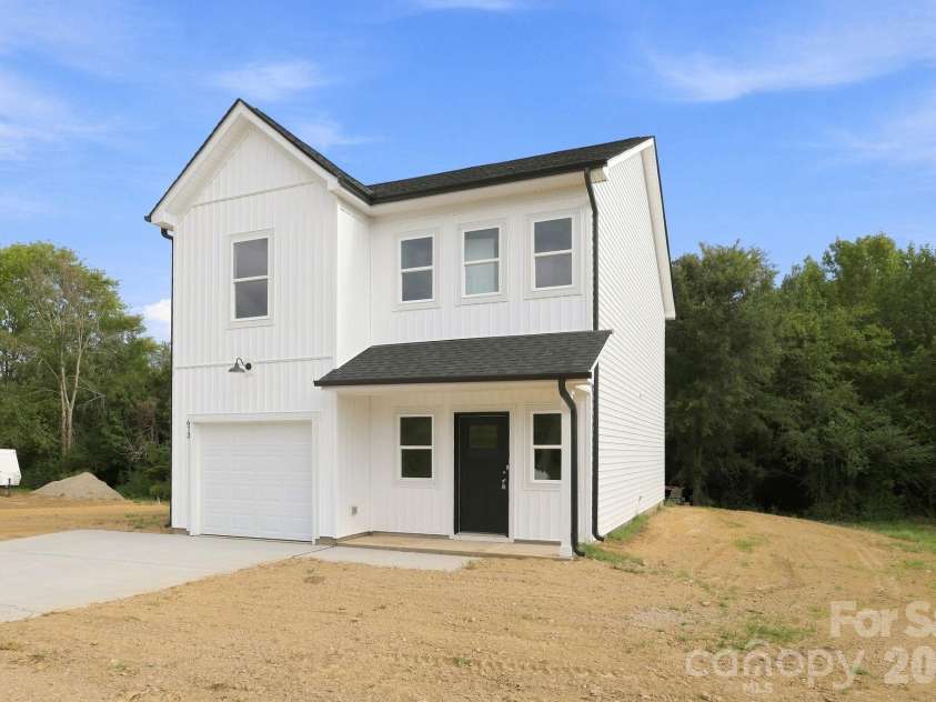 673 Hazel Blakeney Road, Pageland, SC 29728.  MLS# CAR4424355, YatesRealty ID 50773. 