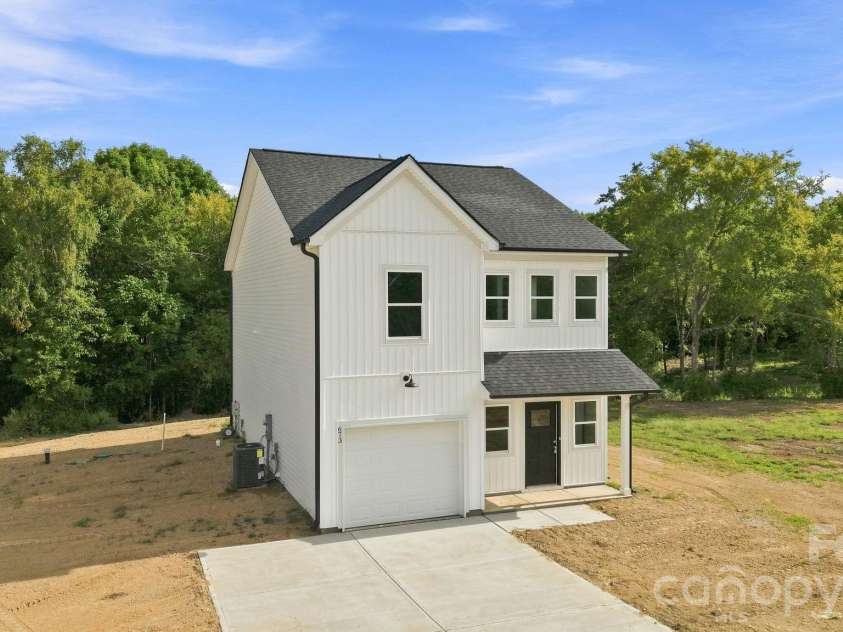 673 Hazel Blakeney Road, Pageland, SC 29728.  MLS# CAR4424355, YatesRealty ID 50773. 