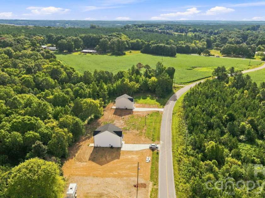673 Hazel Blakeney Road, Pageland, SC 29728.  MLS# CAR4424355, YatesRealty ID 50773. 