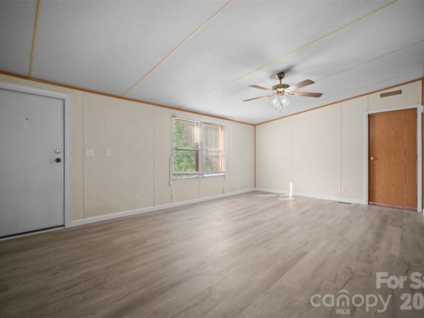 2089 Bison Trail, Maiden, NC 28650.  MLS# CAR4424457, YatesRealty ID 50774. 