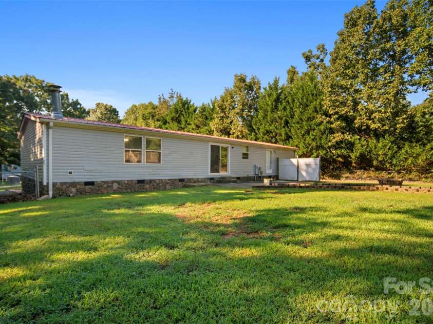 2089 Bison Trail, Maiden, NC 28650.  MLS# CAR4424457, YatesRealty ID 50774. 
