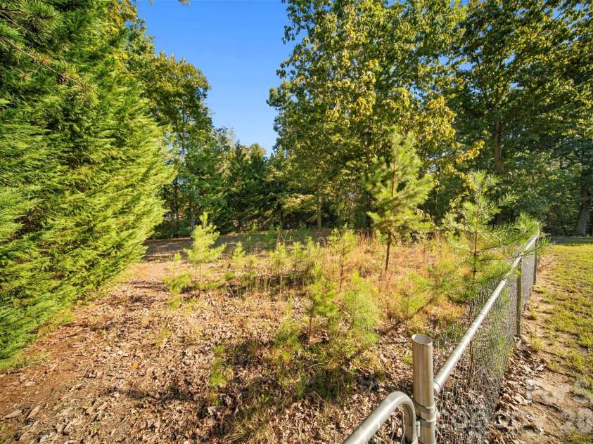 2089 Bison Trail, Maiden, NC 28650.  MLS# CAR4424457, YatesRealty ID 50774. 