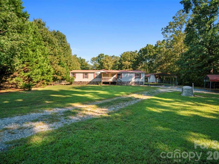 2089 Bison Trail, Maiden, NC 28650.  MLS# CAR4424457, YatesRealty ID 50774. 