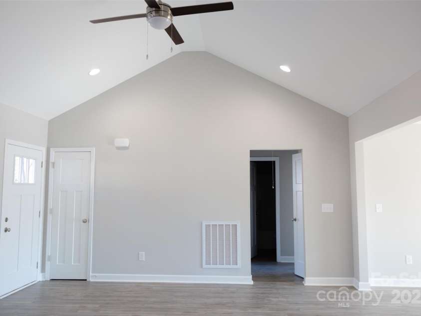 27 Maiden Lane, York, SC 29745.  MLS# CAR4326416, YatesRealty ID 50774. 