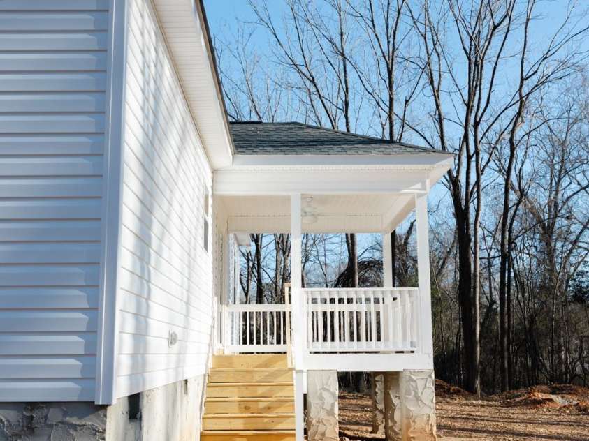 27 Maiden Lane, York, SC 29745.  MLS# CAR4326416, YatesRealty ID 50774. 