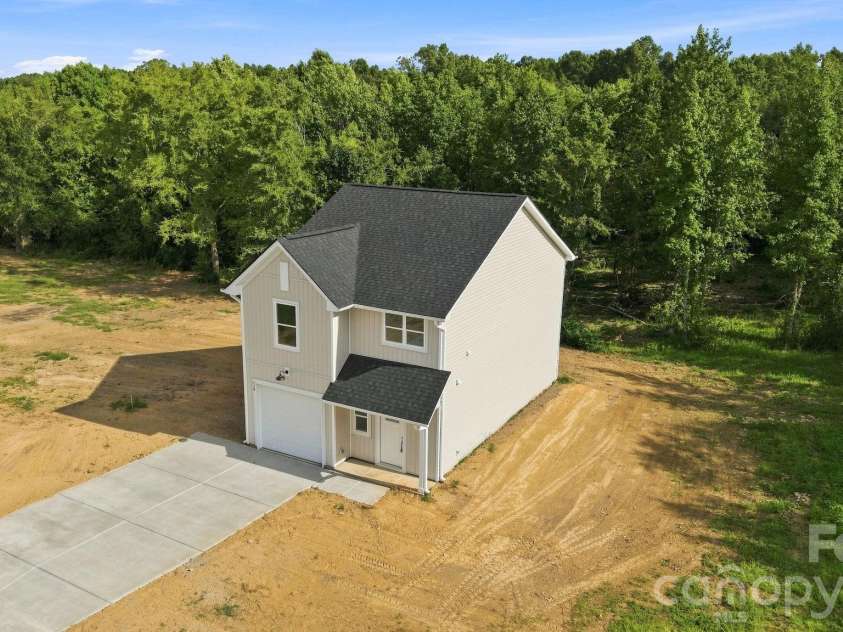 719 Hazel blakeney Road, Pageland, SC 29728.  MLS# CAR4424377, YatesRealty ID 50776. 