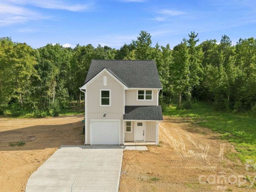719 Hazel blakeney Road, Pageland, SC 29728.  MLS# CAR4424377, YatesRealty ID 50776. 