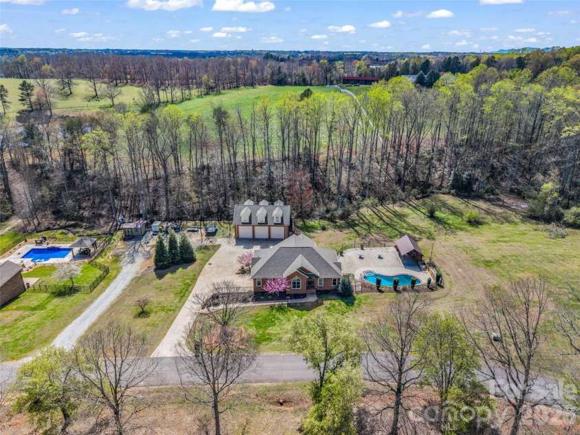 148 Fairway Drive, Forest City, NC 28043.  MLS# CAR4359484, YatesRealty ID 5078. 