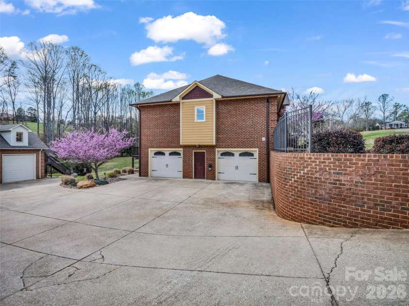148 Fairway Drive, Forest City, NC 28043.  MLS# CAR4359484, YatesRealty ID 5078. 