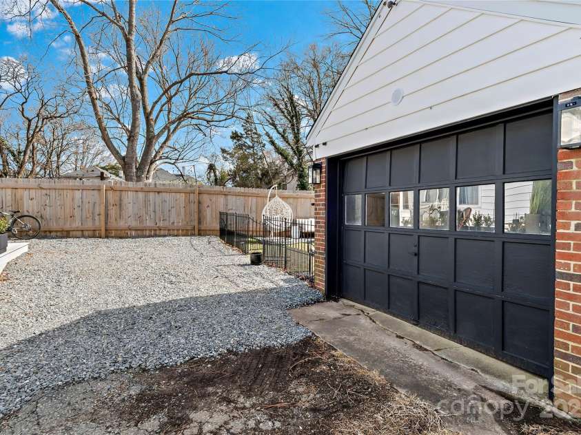 2020 Academy Street, Winston Salem, NC 27103.  MLS# CAR4223435, YatesRealty ID 5078. 