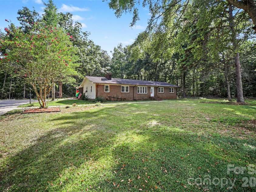 2681 University Drive, Lancaster, SC 29720.  MLS# CAR4424448, YatesRealty ID 50784. 