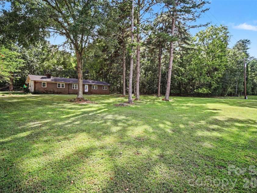 2681 University Drive, Lancaster, SC 29720.  MLS# CAR4424448, YatesRealty ID 50784. 