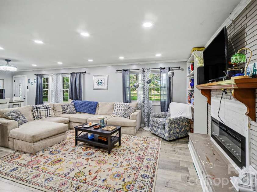 2681 University Drive, Lancaster, SC 29720.  MLS# CAR4424448, YatesRealty ID 50784. 