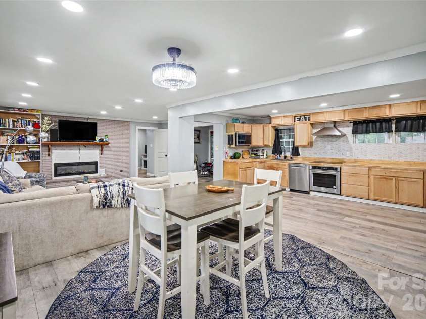 2681 University Drive, Lancaster, SC 29720.  MLS# CAR4424448, YatesRealty ID 50784. 