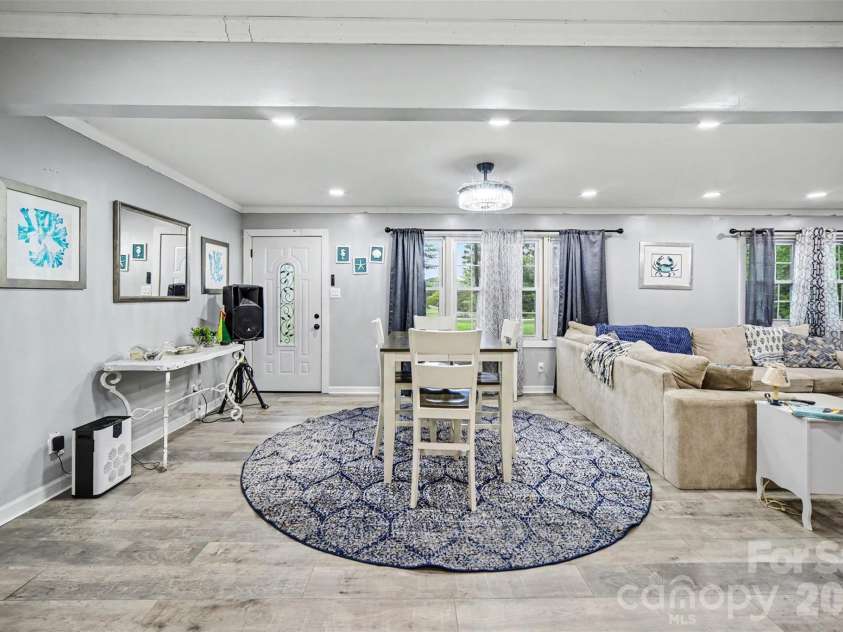 2681 University Drive, Lancaster, SC 29720.  MLS# CAR4424448, YatesRealty ID 50784. 