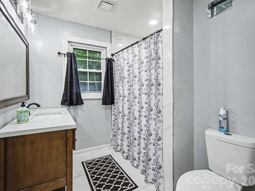 2681 University Drive, Lancaster, SC 29720.  MLS# CAR4424448, YatesRealty ID 50784. 