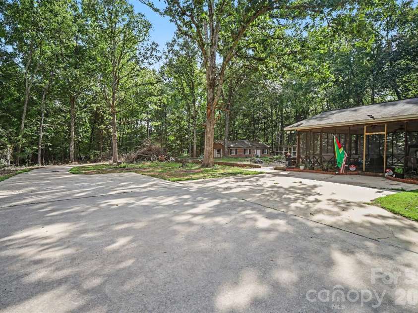 2681 University Drive, Lancaster, SC 29720.  MLS# CAR4424448, YatesRealty ID 50784. 