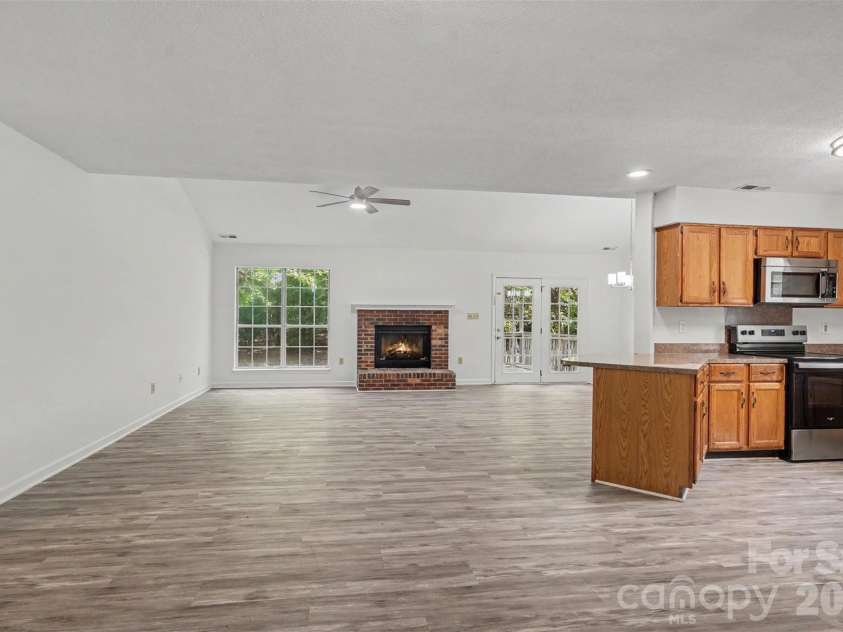 2711 Bob White Circle, Wingate, NC 28174.  MLS# CAR4383381, YatesRealty ID 50785. 