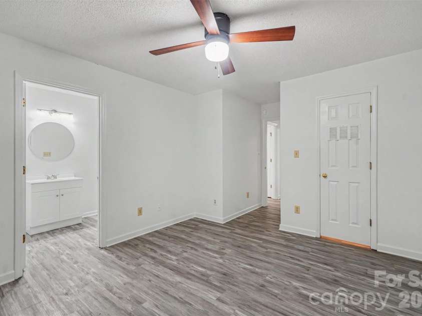 2711 Bob White Circle, Wingate, NC 28174.  MLS# CAR4383381, YatesRealty ID 50785. 