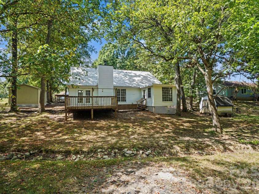 2711 Bob White Circle, Wingate, NC 28174.  MLS# CAR4383381, YatesRealty ID 50785. 