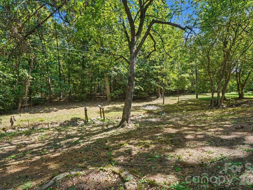 2711 Bob White Circle, Wingate, NC 28174.  MLS# CAR4383381, YatesRealty ID 50785. 