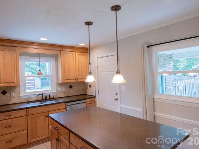 753 Schuyler Drive, Rock Hill, SC 29730.  MLS# CAR4284881, YatesRealty ID 5079. 