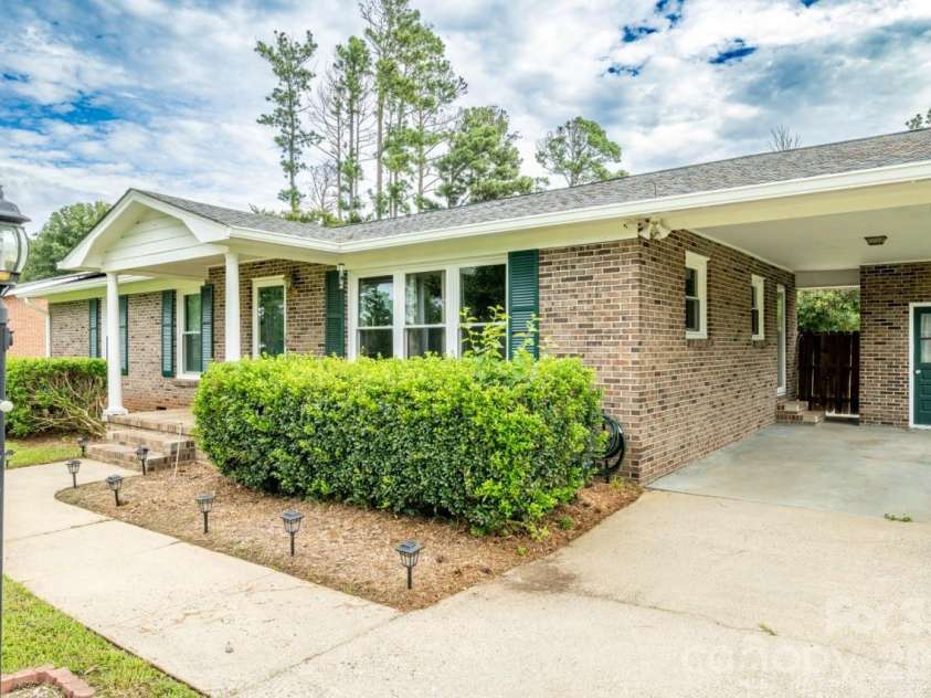 753 Schuyler Drive, Rock Hill, SC 29730.  MLS# CAR4284881, YatesRealty ID 5079. 