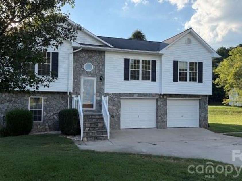 3358 Lilac Lane, Hudson, NC 28638.  MLS# CAR4424295, YatesRealty ID 50790. Front