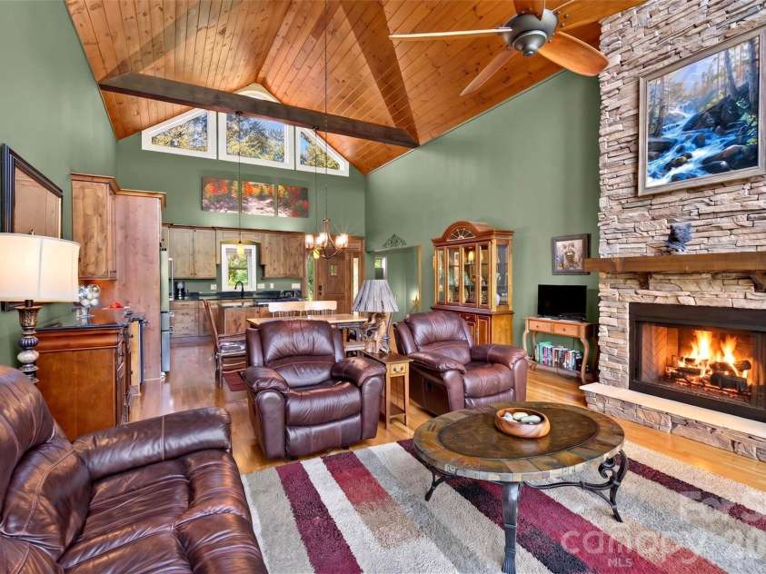 343 Garden Lane, Lake Lure, NC 28746.  MLS# CAR4422758, YatesRealty ID 50791. 