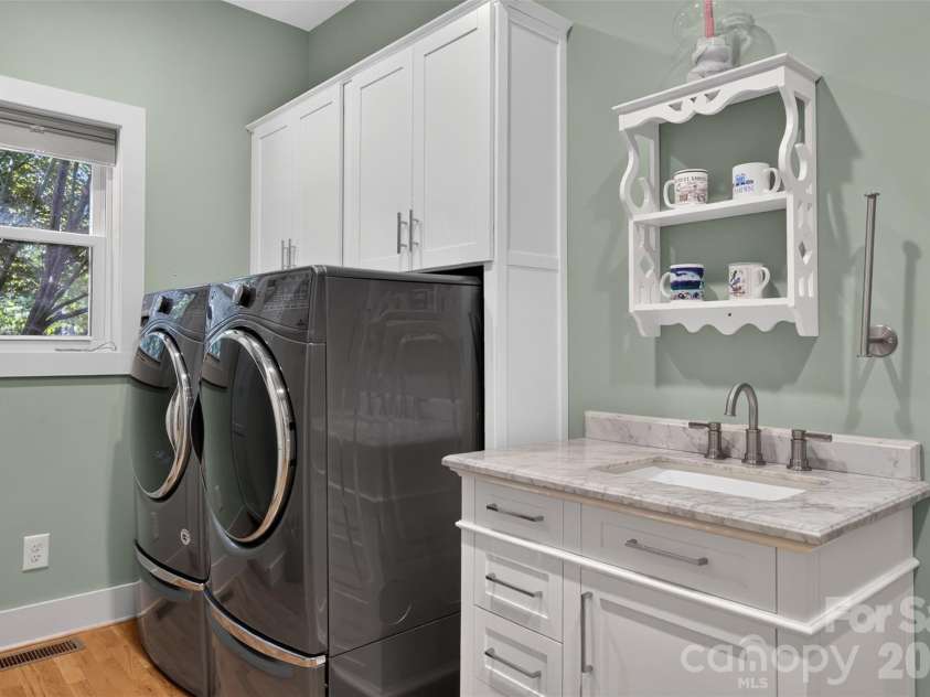 343 Garden Lane, Lake Lure, NC 28746.  MLS# CAR4422758, YatesRealty ID 50791. 