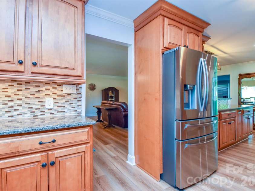 127 Fairway Drive, Mooresville, NC 28117.  MLS# CAR4420861, YatesRealty ID 50792. 