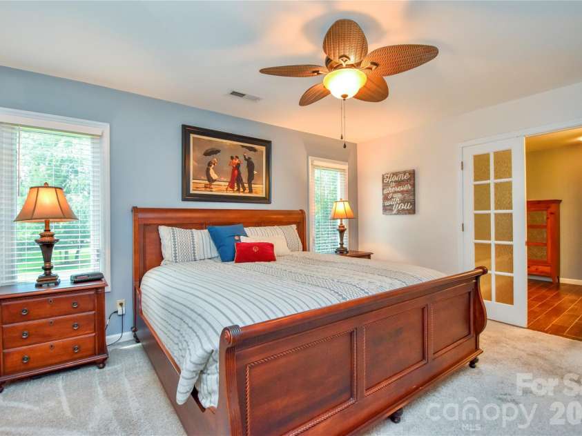 127 Fairway Drive, Mooresville, NC 28117.  MLS# CAR4420861, YatesRealty ID 50792. 