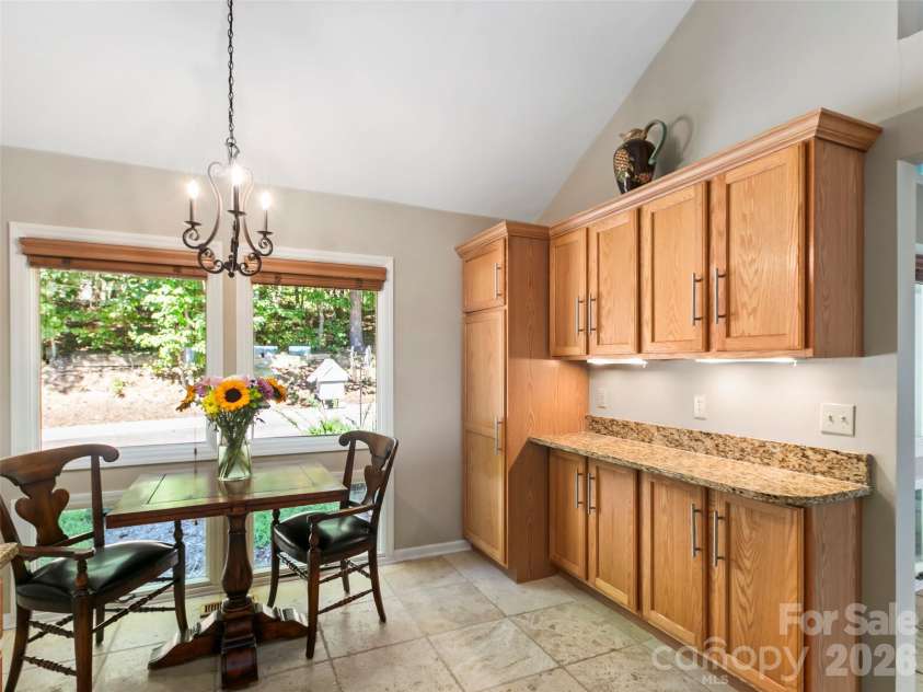 114 Sunny View Lane, Flat Rock, NC 28731.  MLS# CAR4424525, YatesRealty ID 50796. 