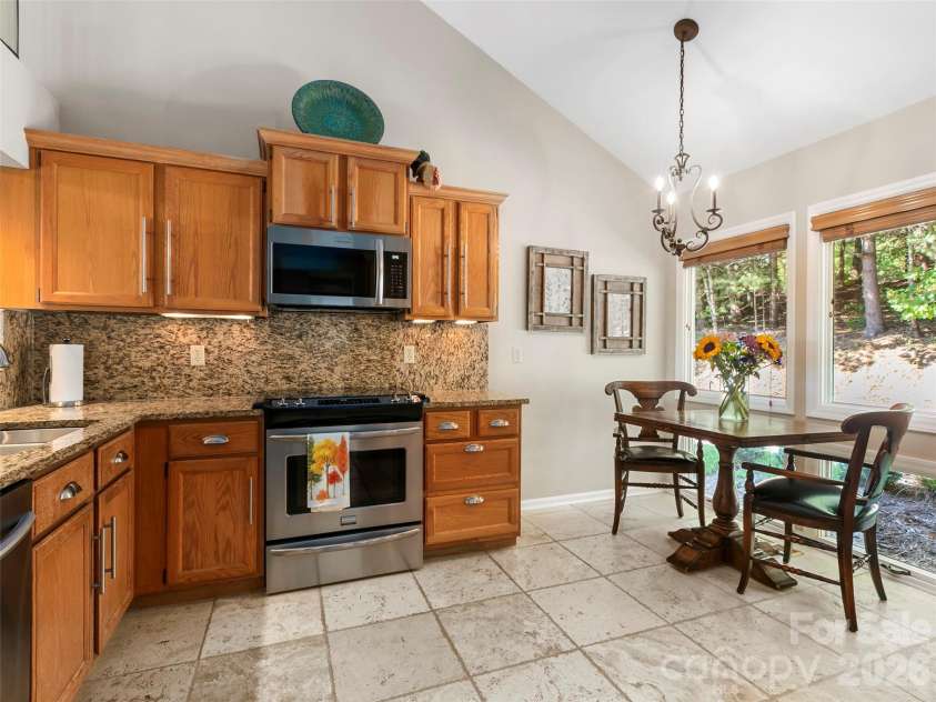 114 Sunny View Lane, Flat Rock, NC 28731.  MLS# CAR4424525, YatesRealty ID 50796. 