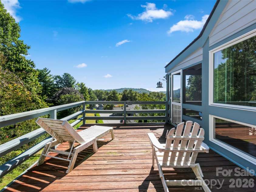 114 Sunny View Lane, Flat Rock, NC 28731.  MLS# CAR4424525, YatesRealty ID 50796. 