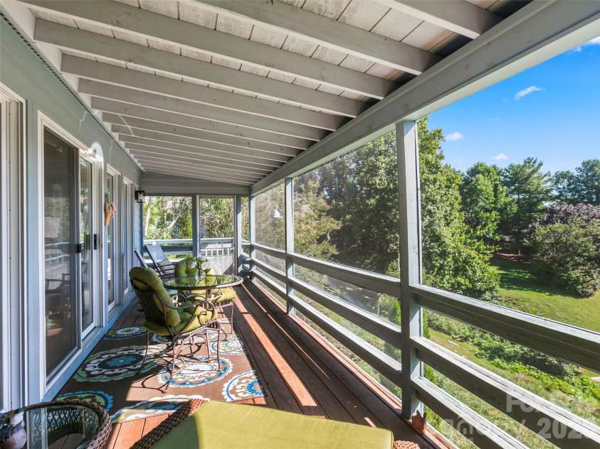 114 Sunny View Lane, Flat Rock, NC 28731.  MLS# CAR4424525, YatesRealty ID 50796. 
