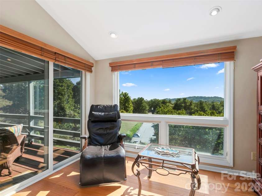 114 Sunny View Lane, Flat Rock, NC 28731.  MLS# CAR4424525, YatesRealty ID 50796. 