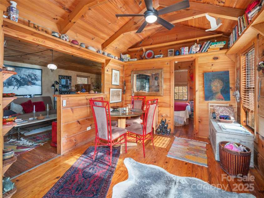 292 Crow Lane, Burnsville, NC 28714.  MLS# CAR4282294, YatesRealty ID 508. 