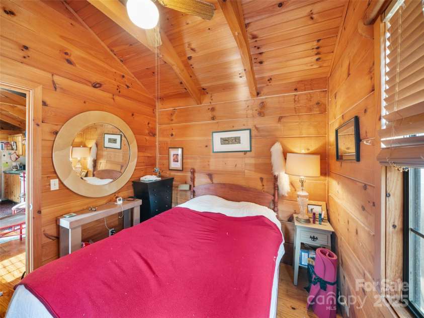 292 Crow Lane, Burnsville, NC 28714.  MLS# CAR4282294, YatesRealty ID 508. 