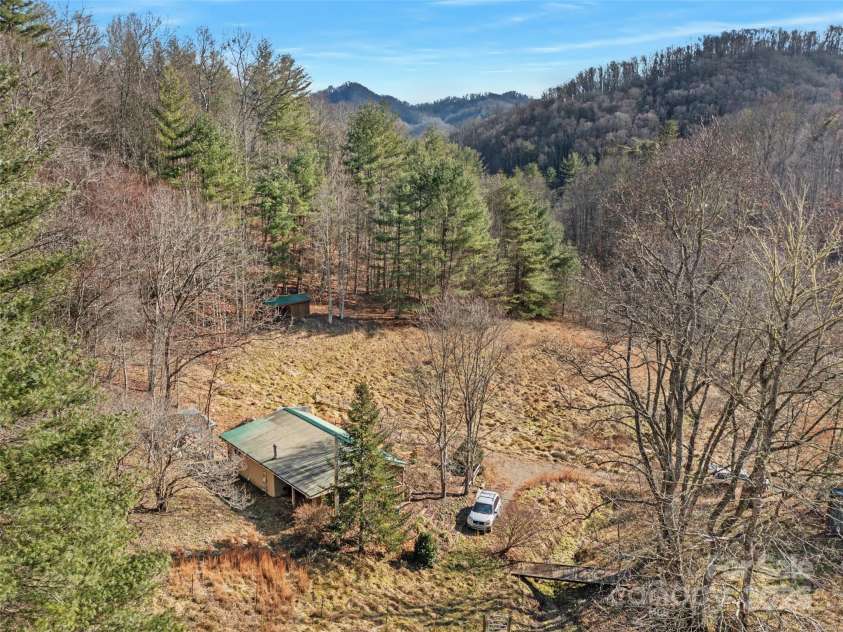 292 Crow Lane, Burnsville, NC 28714.  MLS# CAR4282294, YatesRealty ID 508. 