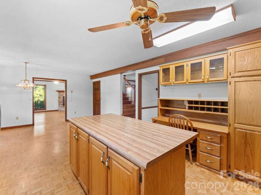 220 Wingfield Way, Brevard, NC 28712.  MLS# CAR4424278, YatesRealty ID 50800. 