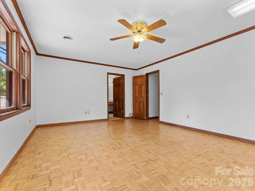 220 Wingfield Way, Brevard, NC 28712.  MLS# CAR4424278, YatesRealty ID 50800. 