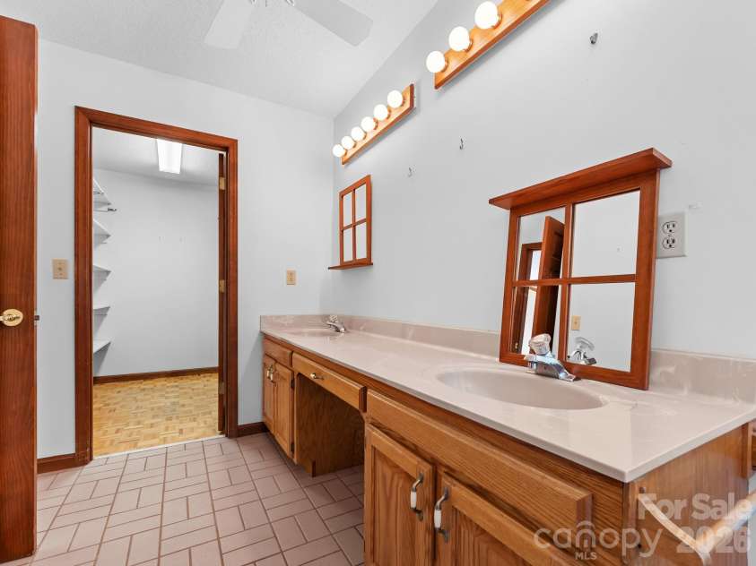 220 Wingfield Way, Brevard, NC 28712.  MLS# CAR4424278, YatesRealty ID 50800. 