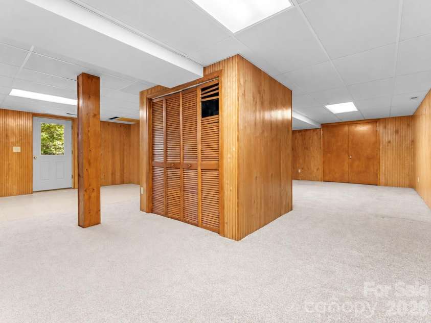 220 Wingfield Way, Brevard, NC 28712.  MLS# CAR4424278, YatesRealty ID 50800. 