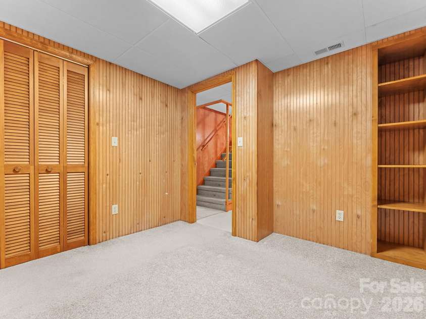 220 Wingfield Way, Brevard, NC 28712.  MLS# CAR4424278, YatesRealty ID 50800. Flex Room in Basement