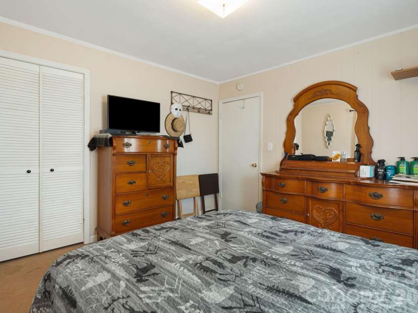 241 Ophelia Drive, Mooresboro, NC 28114.  MLS# CAR4418959, YatesRealty ID 50801. Second Bedroom